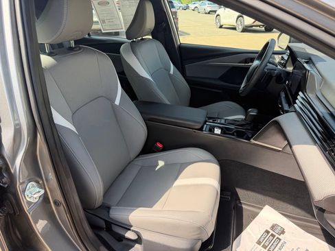 Certified 2025 Toyota Camry SE AWD/4WD image 33