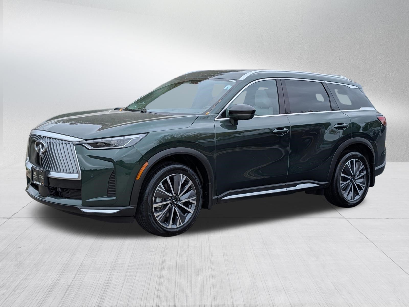 Certified 2026 INFINITI QX60 Luxe w/ Cargo Package AWD/4WD image 3