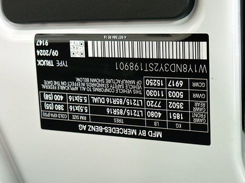 New 2025 Mercedes-Benz Sprinter 3500 image 31