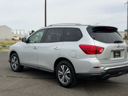 Used 2020 Nissan Pathfinder SV AWD/4WD image 6