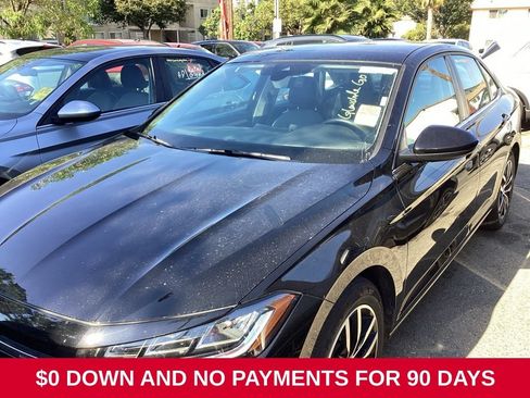 Used 2025 Volkswagen Jetta SE FWD image 1