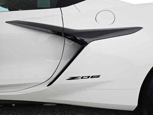 Used 2023 Chevrolet Corvette Z06 w/ Z07 Performance Package image 26