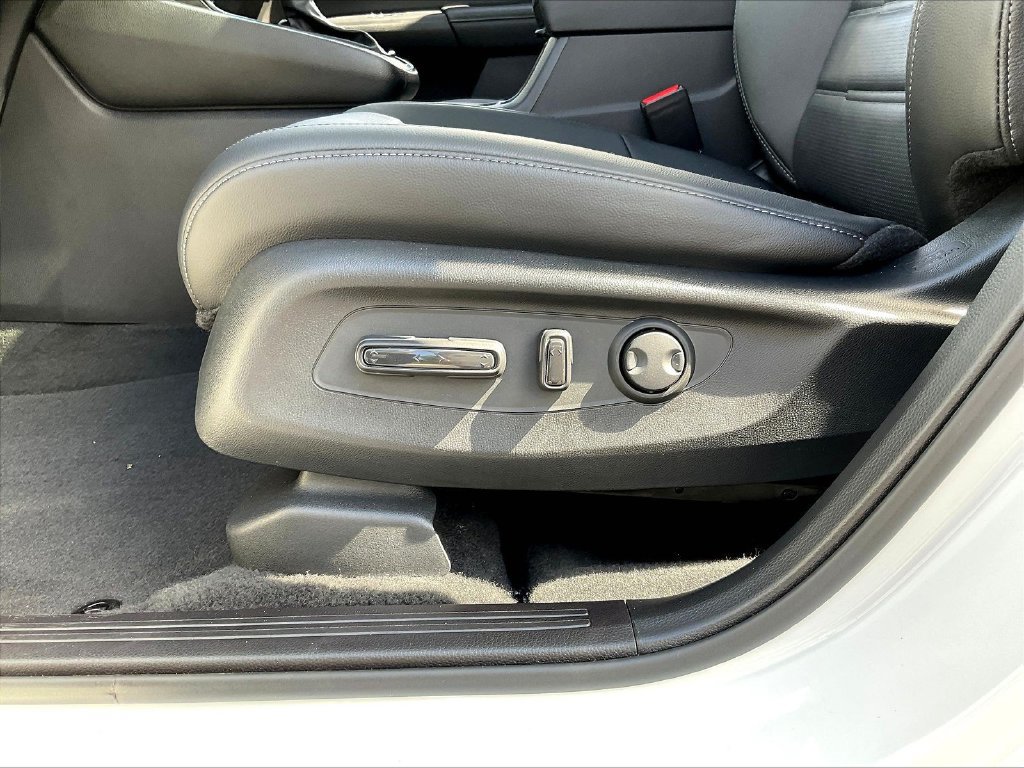 Used 2026 Honda CR-V EX-L image 37