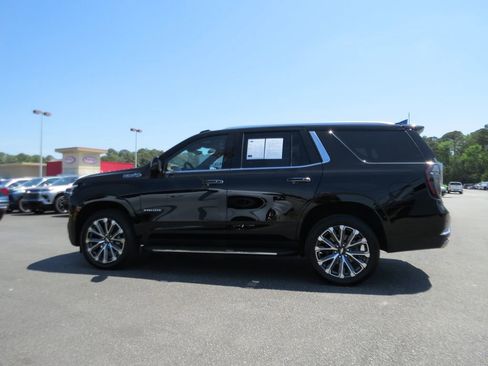 Certified 2026 Chevrolet Tahoe High Country w/ Sun And Tow Package AWD/4WD image 6