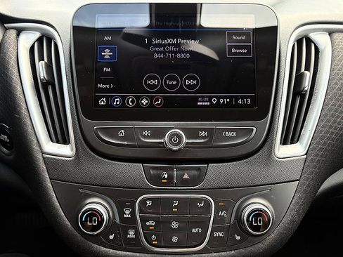 Used 2022 Chevrolet Malibu LT FWD image 20