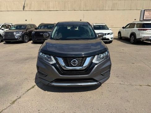 Used 2017 Nissan Rogue S AWD/4WD image 4