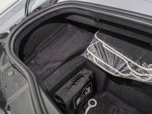 Used 2020 Jaguar F-TYPE SVR image 36