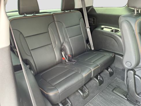 Used 2023 GMC Acadia AT4 w/ Technology Package image 29