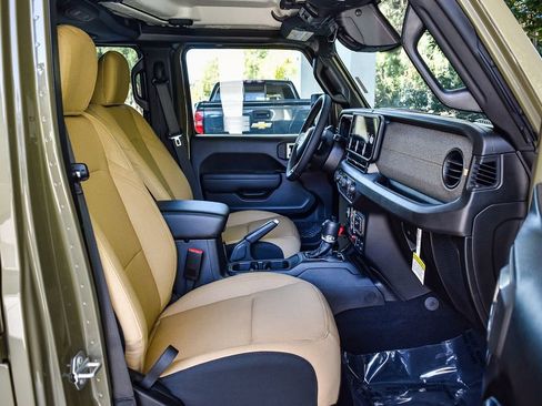 New 2026 Jeep Gladiator Willys image 15