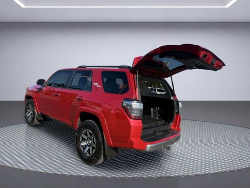 Used 2019 Toyota 4Runner TRD Off-Road Premium AWD/4WD image 8