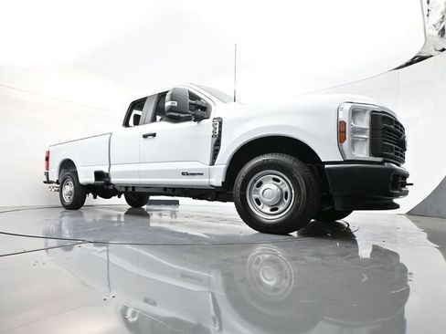 New 2026 Ford F350 XL w/ 360-Degree Camera Package RWD image 26