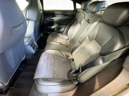 Used 2023 Audi e-tron GT Premium Plus image 22