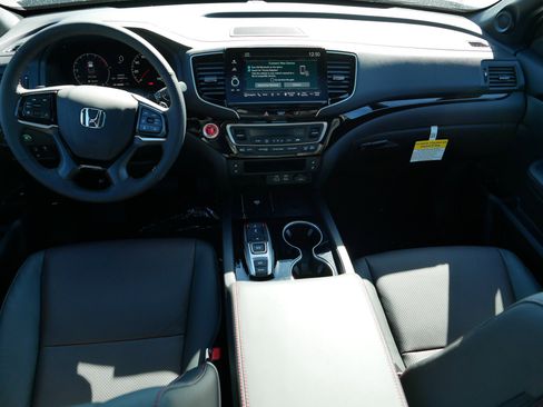 New 2026 Honda Ridgeline Black Edition image 8