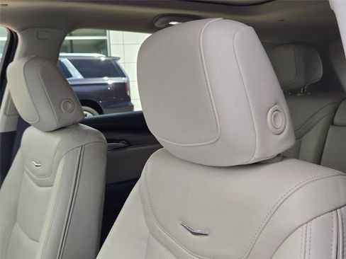 New 2026 Cadillac XT5 Premium Luxury w/ LPO, Floor Liner Package image 12