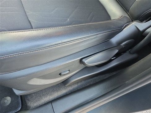 Used 2022 Chevrolet Trax LT image 14