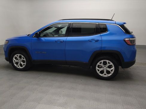 Used 2024 Jeep Compass Latitude AWD/4WD image 3