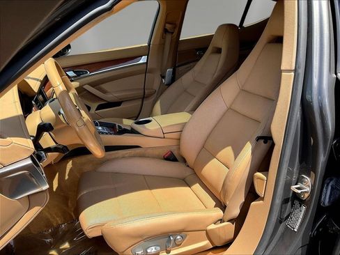 Used 2014 Porsche Panamera RWD image 20