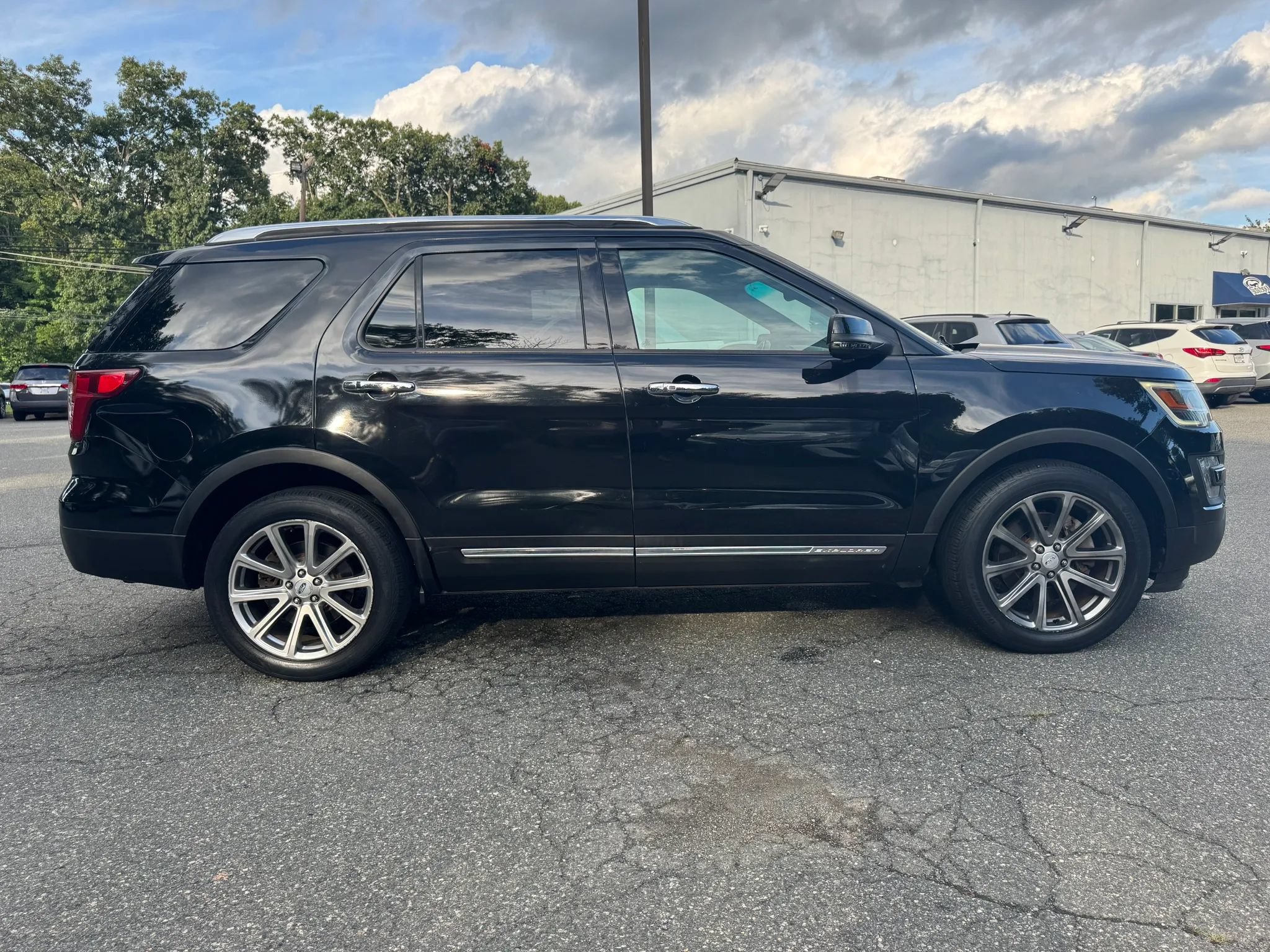 Used 2016 Ford Explorer Limited AWD/4WD image 6