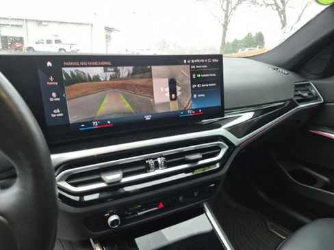 Used 2023 BMW 330i Sedan w/ Premium Package image 27