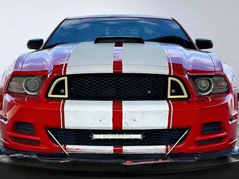 Used 2014 Ford Mustang Coupe RWD image 2