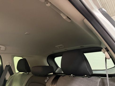 Used 2023 Nissan Rogue SV AWD/4WD image 49