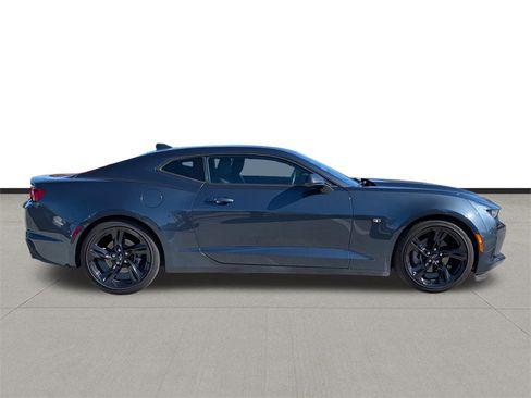 Used 2023 Chevrolet Camaro LT image 4