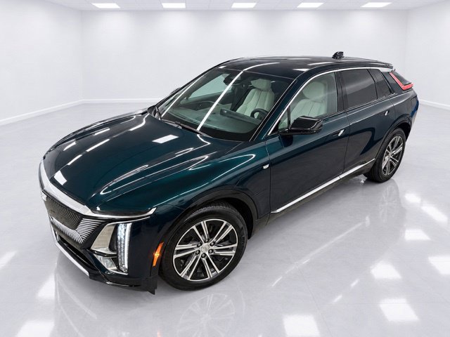 Used 2024 Cadillac Lyriq Luxury AWD/4WD image 5