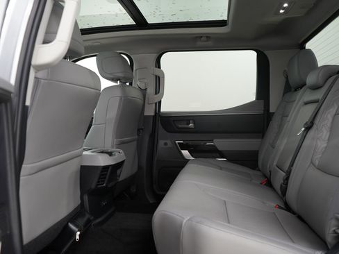 Used 2023 Toyota Tundra Limited AWD/4WD image 19