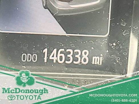 Used 2017 Toyota Camry SE FWD image 9