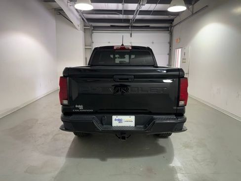 Certified 2023 Chevrolet Colorado Z71 w/ Z71 Convenience Package 2 AWD/4WD image 6
