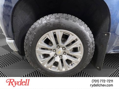 Used 2020 Chevrolet Silverado 1500 LT w/ All-Star Edition image 9