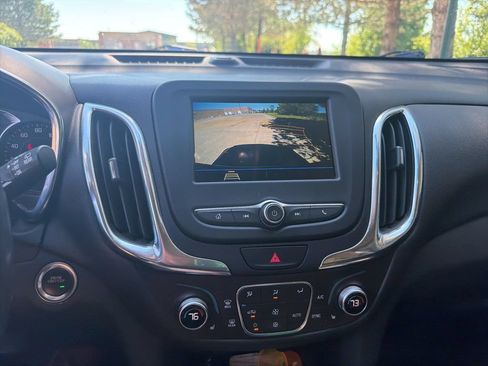 Used 2019 Chevrolet Equinox LT FWD image 7