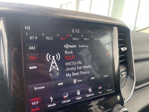 Used 2019 RAM 1500 Laramie image 12