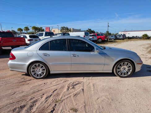 Used 2007 Mercedes-Benz E 350 Sedan image 3