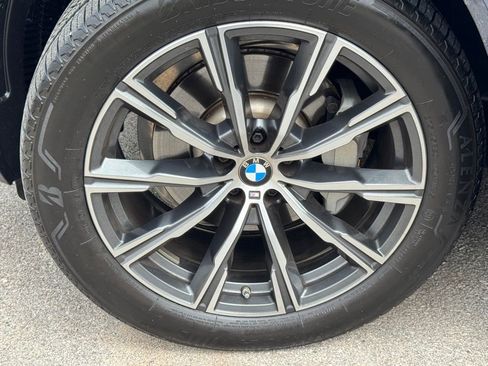 Certified 2022 BMW X5 xDrive40i w/ M Sport Package image 7