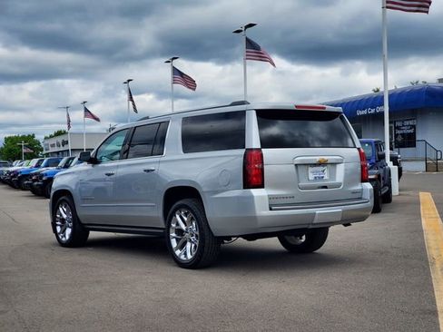 Used 2020 Chevrolet Suburban Premier w/ Max Trailering Package AWD/4WD image 3