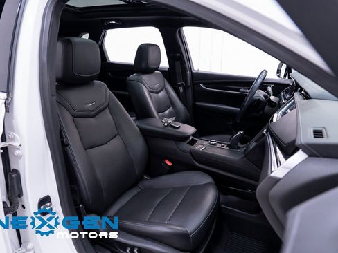 Used 2021 Cadillac XT5 Premium Luxury image 54