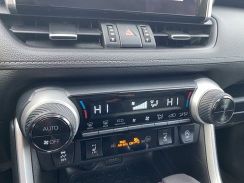 Used 2023 Toyota RAV4 XLE Premium image 37