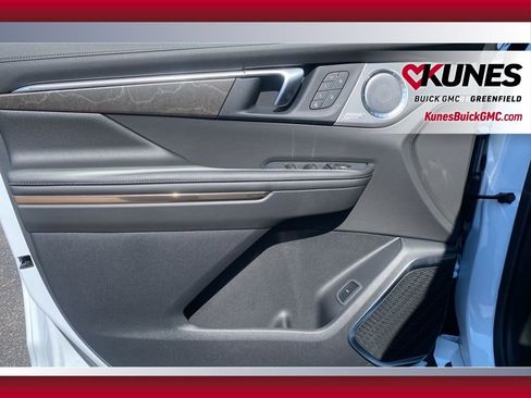 New 2026 Buick Enclave Avenir w/ Super Cruise Package FWD image 22
