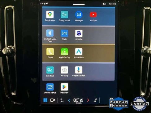 Used 2025 Volvo XC40 B5 Plus image 43