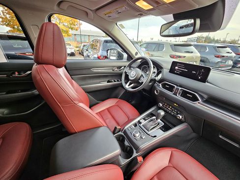 Certified 2025 MAZDA CX-5 Carbon Edition image 9