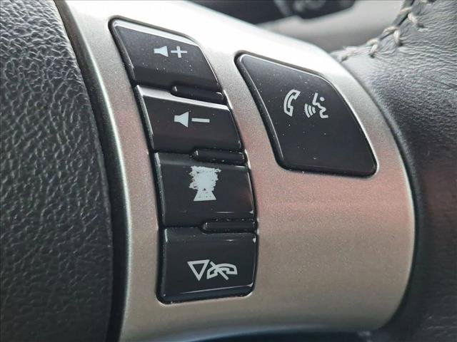 Used 2009 Saturn Sky Red Line RWD image 16