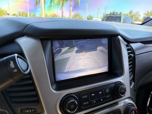 Used 2018 GMC Yukon Denali w/ Open Road Package AWD/4WD image 28