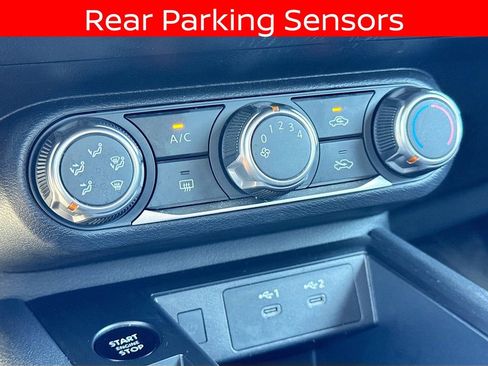 Used 2025 Nissan Kicks SV image 12