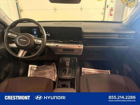 Used 2024 Hyundai Kona SEL AWD/4WD image 2