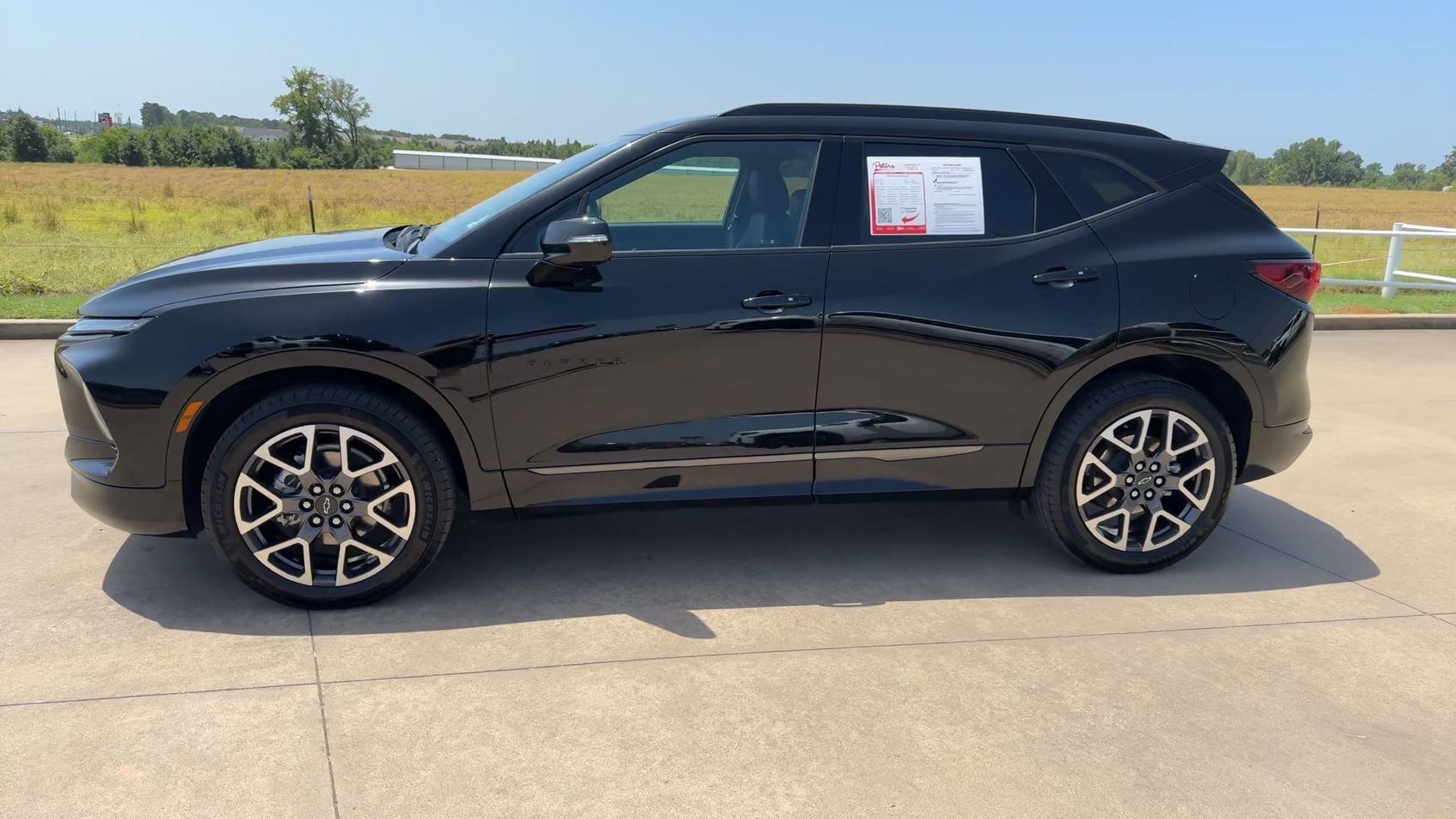 Used 2025 Chevrolet Blazer RS FWD image 6