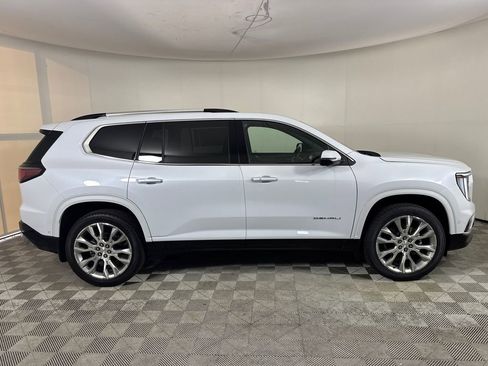 New 2026 GMC Acadia Denali w/ Super Cruise Package image 4