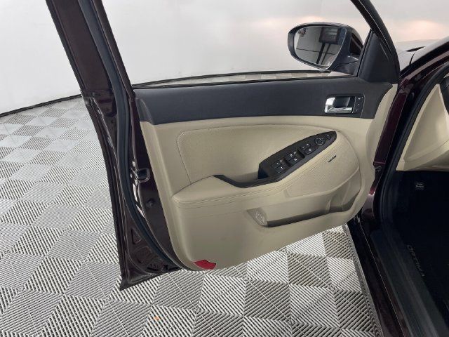 Used 2015 Kia Optima EX w/ EX Premium Package FWD image 12