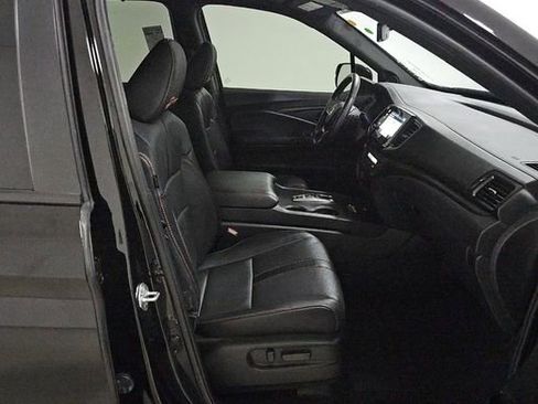 Used 2024 Honda Passport TrailSport image 19