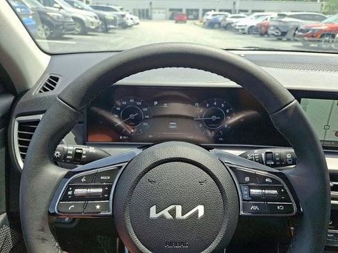 New 2026 Kia Seltos EX image 11